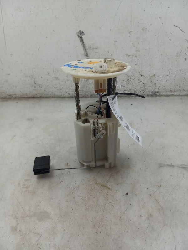 04 05 06 LEXUS RX330 3.3L FUEL PUMP ASSEMBLY VIN P 5TH DIGIT