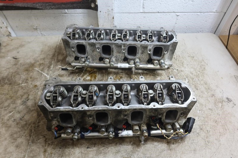 2015-2019 Chevy Corvette C7 LT1 OEM Left & Right Cylinder Head Pair