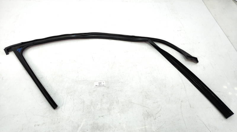 ✅ 10-16 OEM Mercedes W212 E350 E550 E250 Front Left Driver Door Window Seal