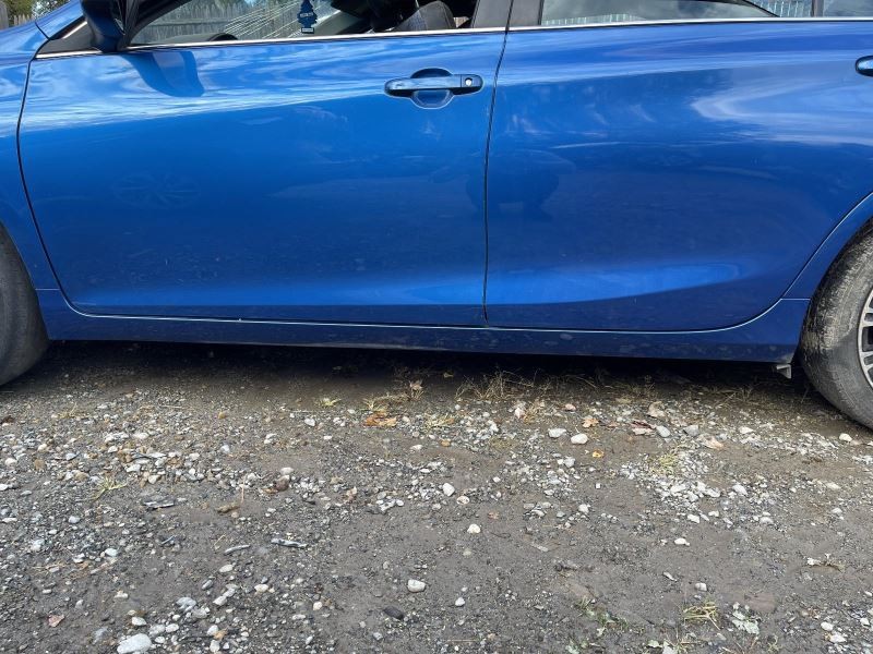 2015-2017 TOYOTA CAMRY LEFT ROCKER MOULDING BLUE PC: 8T7 76K 50319