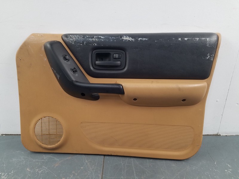 1998 Jeep Cherokee Classic XJ 4x4 4.0L Right Front Passenger Door Panel #7031 E4