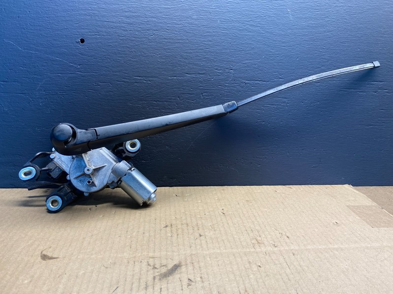 2011 to 2013 Volkswagen Jetta Rear Windshield Wiper Motor OEM ab4174 DG