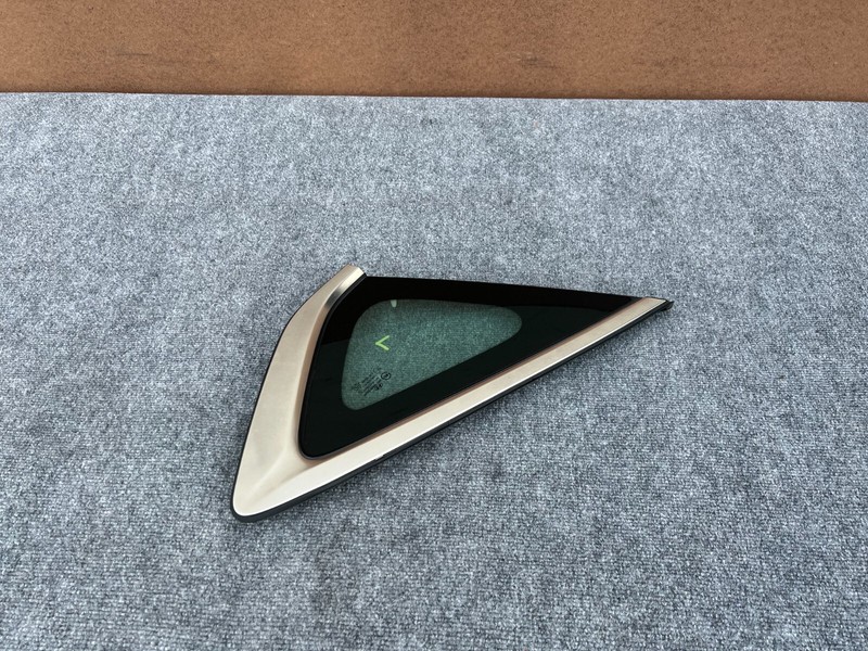 HYUNDAI GENESIS SEDAN & G80 2015-2020 OEM REAR LEFT DRIVER QUARTER WINDOW GLASS