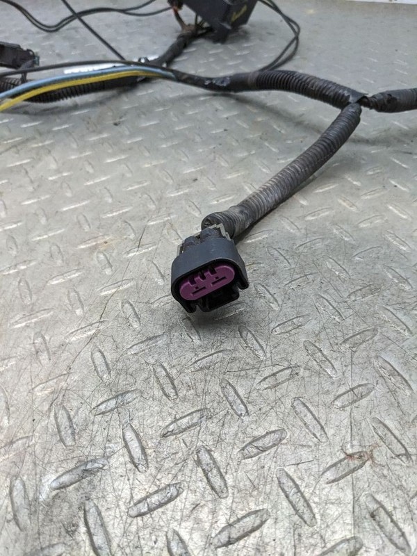03-06 Silverado Engine Cooling Fan Electrical Fuse Relay Box W/ WIRING 1177867