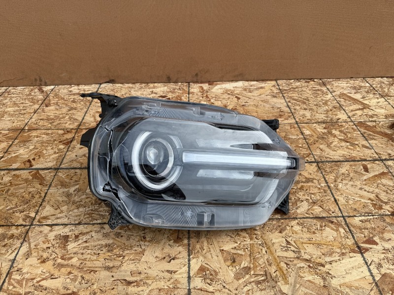 FORD BRONCO SPORT 2021-2025 OEM RIGHT PASSENGER LED HEADLIGHT ASSEMBLY (CRACKED)