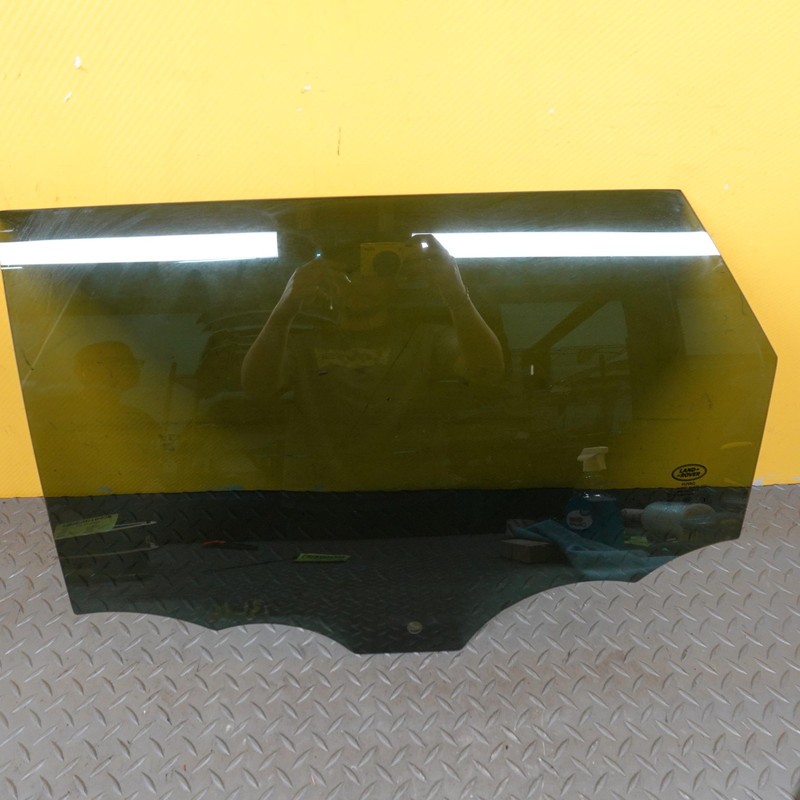 2020-2022 RANGE ROVER EVOQUE LEFT REAR SIDE DOOR WINDOW GLASS OEM LR114607