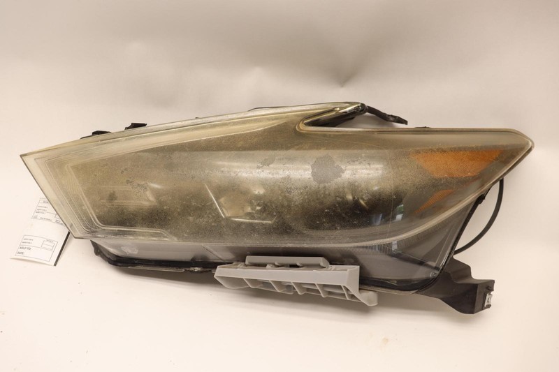 2016-2018 NISSAN MAXIMA LEFT DRIVER SIDE HEADLIGHT HALOGEN LAMP OEM