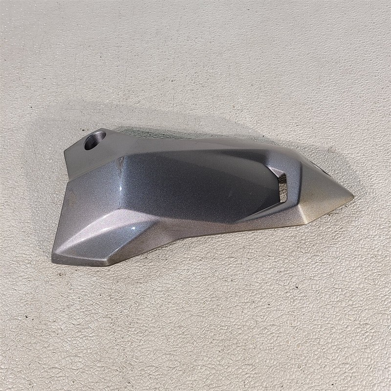 2023 Kawasaki ZR900F Lh Lower Front Fairing Trim 55028-0708 Oem 7484-P