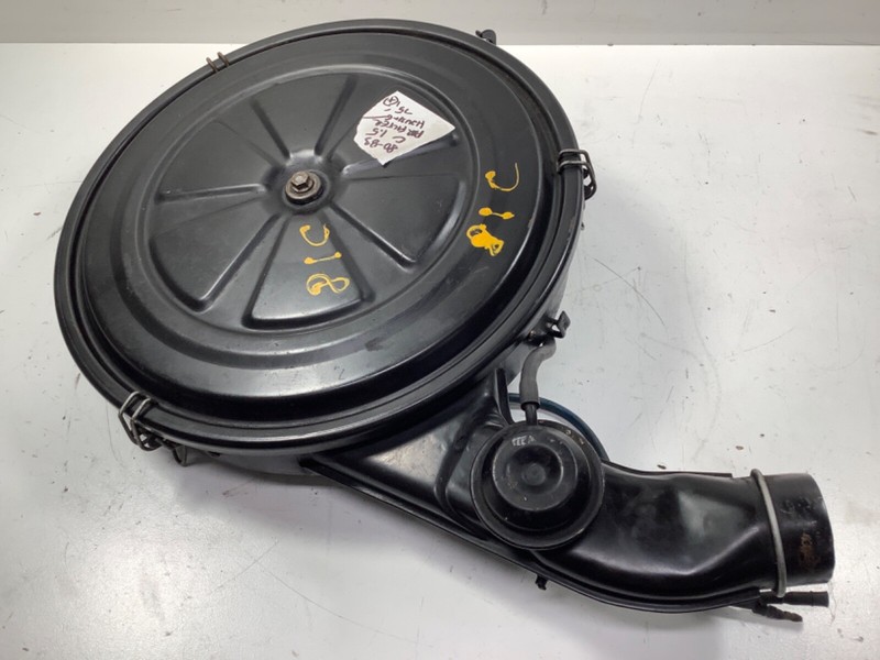 80-83 Honda Civic 1.5L Air Cleaner Filter Housing 17240-PA0-661 OEM