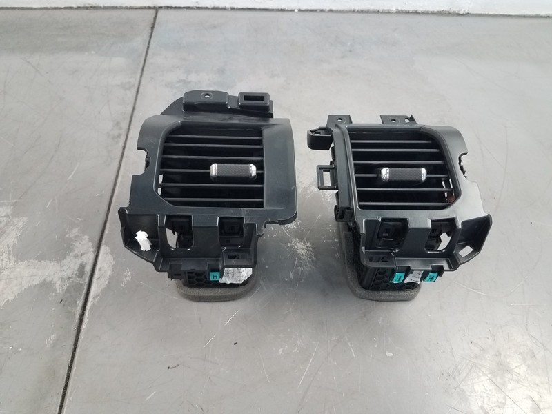 2025 Ford F150 Raptor R Left / Right Air Vents #5669 E3
