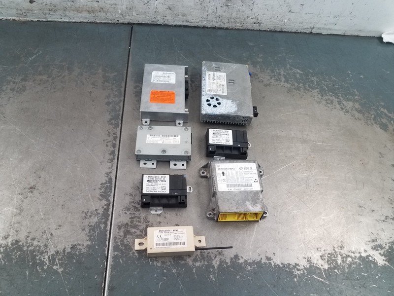 2010 Mercedes AMG C 63 Body Control Modules#8001 Q6