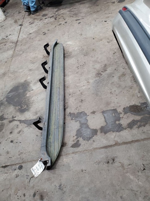 TAHOE 2007 Running Board 306109