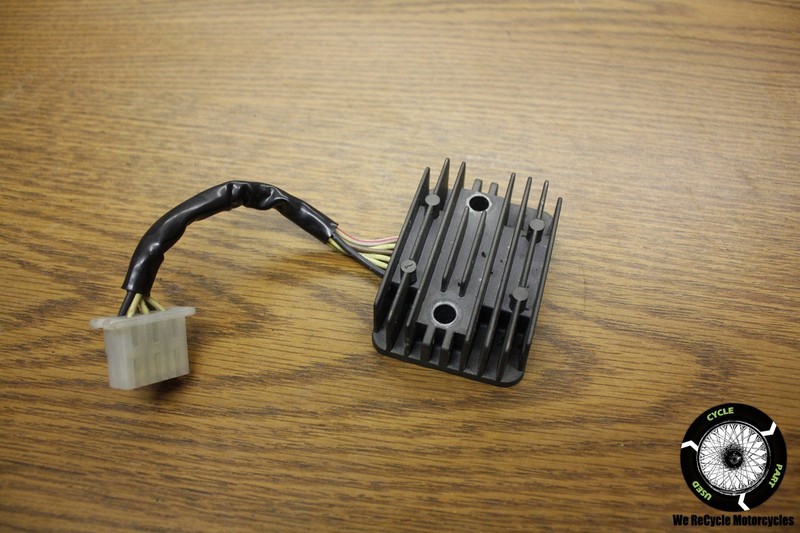 02 KAWASAKI EX 250 F NINJA VOLTAGE REGULATOR RECTIFIER OEM 02 EX250