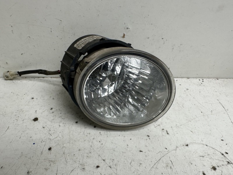 2005-2006 Subaru Legacy Outback Front Right Passenger Foglight Fog Lamp Light Oe