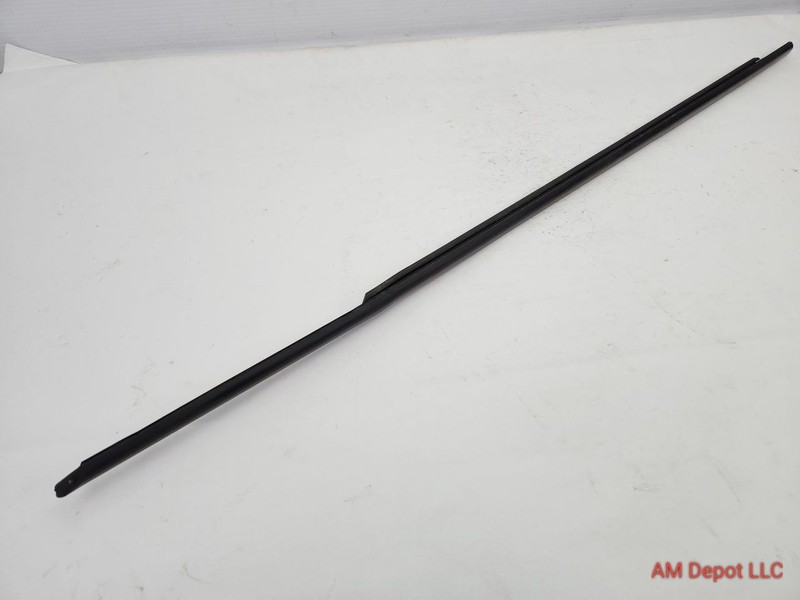 2015 BMW 320i 328i 335i 340i 330i F30 F31 Front Left Door Channel Trim Black