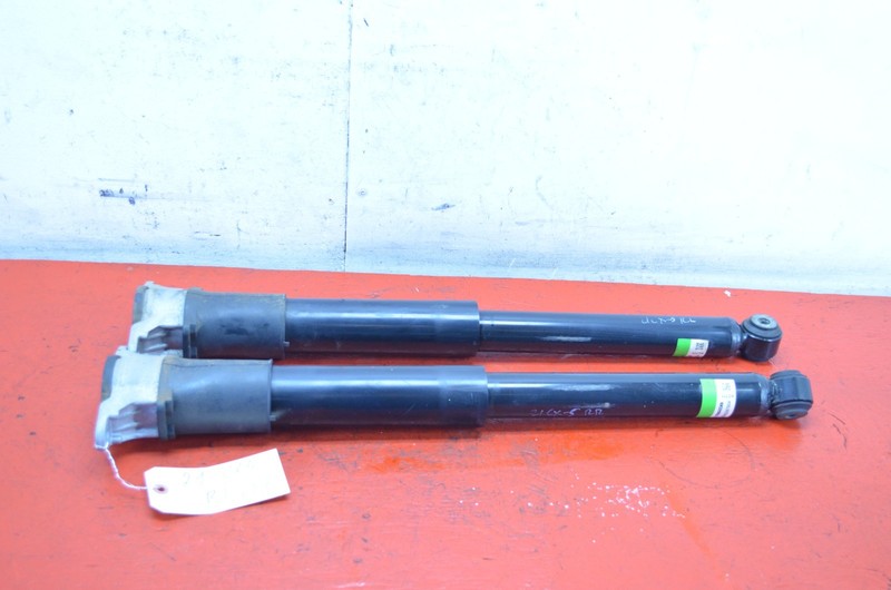 20-21 MAZDA CX-5 2.5L AWD REAR RIGHT / LEFT SHOCK STRUT ABSORBER SET OEM