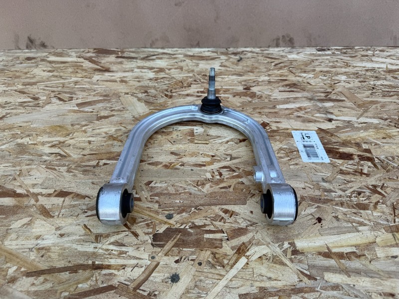 RIVIAN R1S R1T 2022-2026 OEM FRONT RIGHT PASSENGER UPPER CONTROL ARM ASSEMBLY