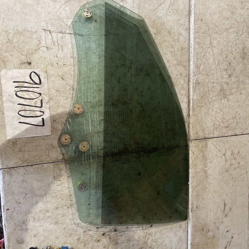 1997 - 2001 LEXUS ES300 Sedan Front Door Glass Window Left Driver Side LH OEM
