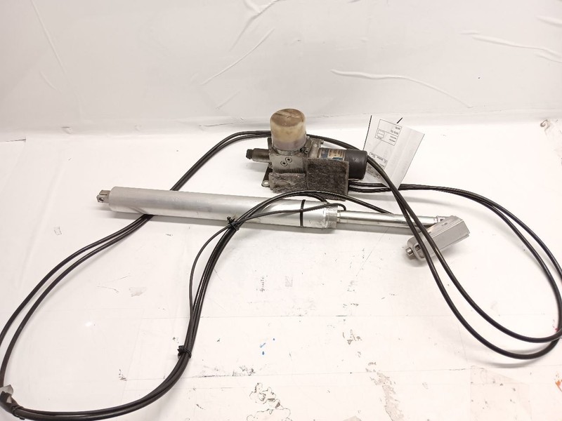 04-16 Rolls Royce Phantom Trunk Strut Shock Hydraulic Motor Closing Pump