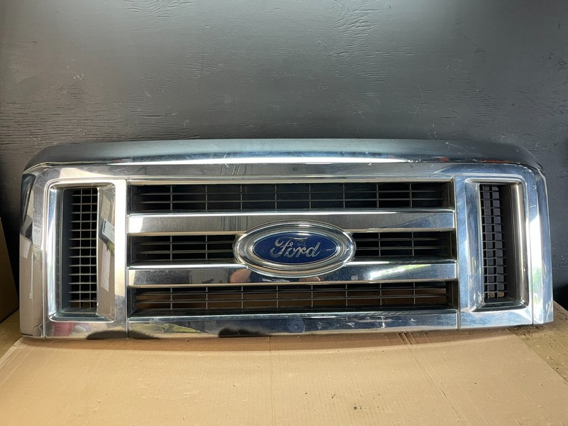 2008 to 2014 Ford Econoline E150 E250 Front Upper Chrome Grill Grille AD8409 DG