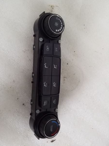 Temperature Control Classic Style Fits 17-19 SIERRA 1500 PICKUP 2151710
