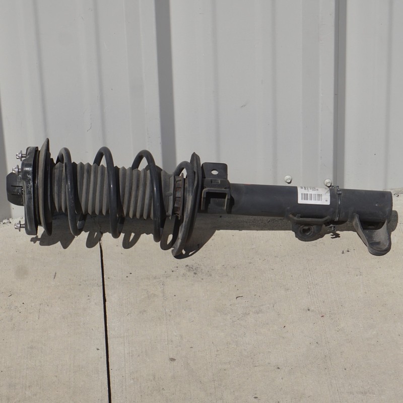 08-14 Mercedes W204 C250 C300 Front Left or Front Right Shock Strut Absorber OEM