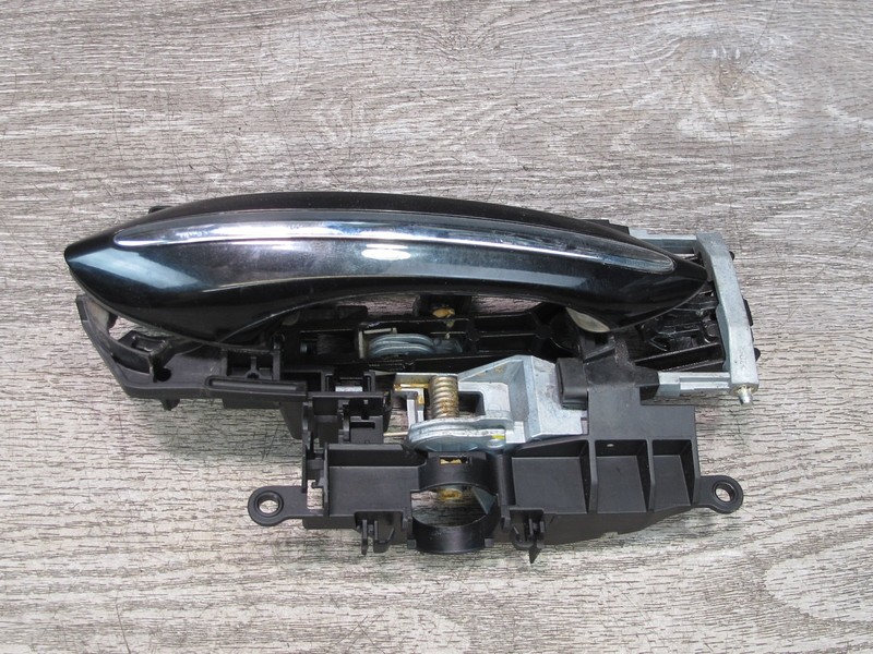 2012-2018 BMW F12 F13 M6 RIGHT SIDE EXTERIOR DOOR HANDLE W/ COMFORT ACCESS