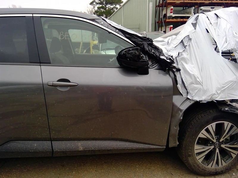 Passenger Front Door US Built With Solar Glass Fits 21-25 ROGUE 587739