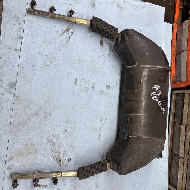 1991 YAMAHA VENTURE Seat Back rest