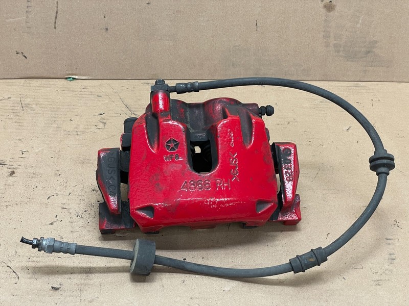 2017 2018 Maserati Levante Front Right Passenger Brake Caliper Red 1442 OEM