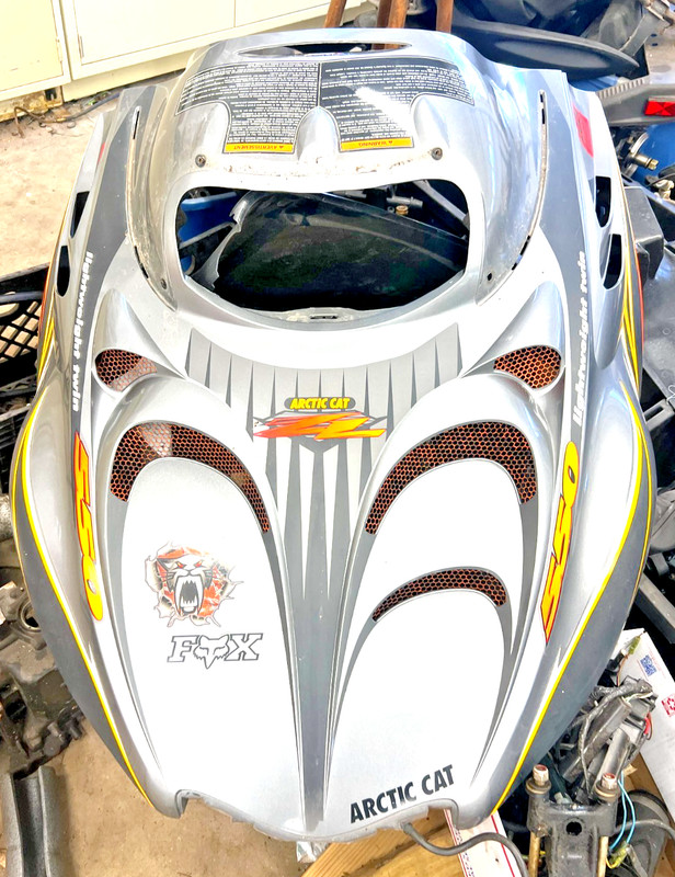 02 03 04 05 Arctic Cat ZR3 ZR Mountain ZL Hood Cowling $75 MIDWEST SHIPPING