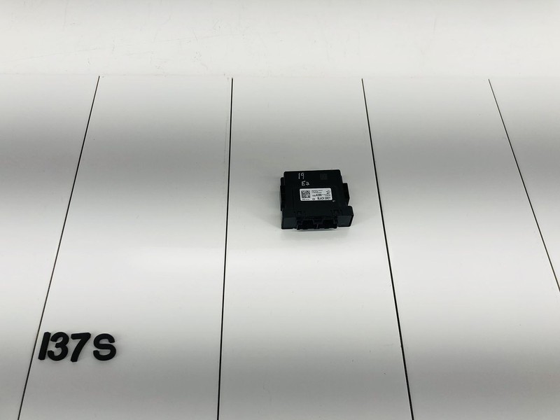 18-20 CHEVROLET EQUINOX GPS NAVIGATION GATEWAY CONTROL MODULE OEM