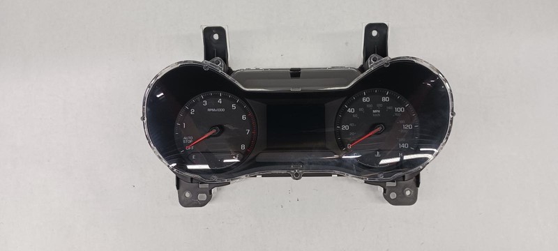 21-'22 CHEVROLET TRAILBLAZER Speedometer cluster 24k miles OEM