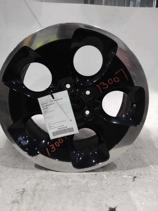 2014 Jeep Wrangler 18 Green OEM Wheel Rim 7.5 Width - Used, 81K Miles
