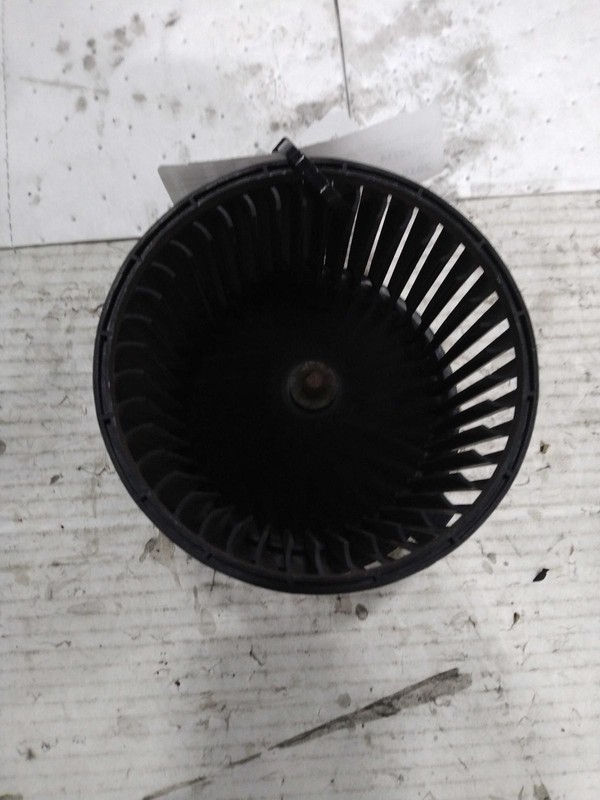 2015 Nissan Juke HVAC Blower Motor OEM 272261FC0B 97K Miles Red