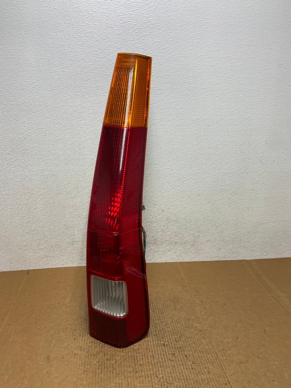 2002 - 2004 Honda Crv Cr-v Right Passenger Rh Side Tail Light DEPO AE1402 LK