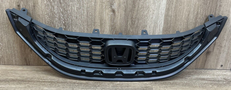 2013-15 HONDA CIVIC FRONT GRILLE OEM PART # 71121-TR3-A1-M1