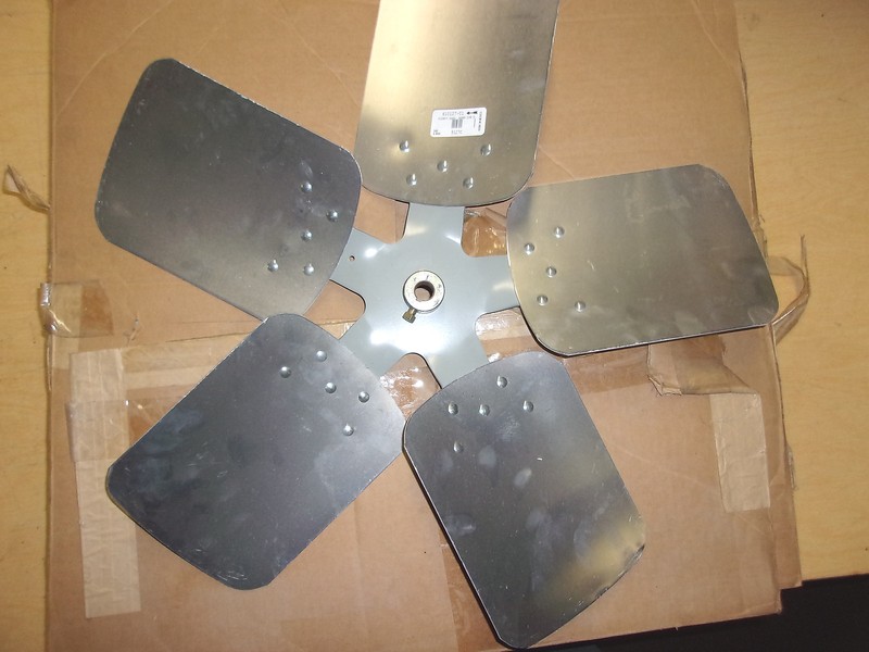 NEW FAN BLADE 610127-01 FREE SHIPPING