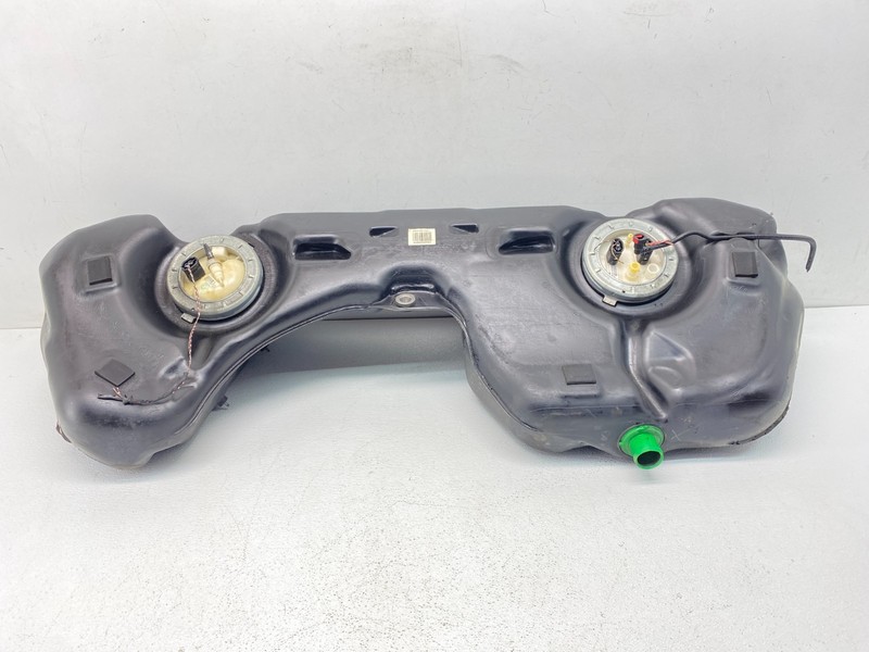 08-14 BMW E82 E88 128 135 Fuel Gas Tank Reservoir with Fuel Pumps Assembly OEM✅