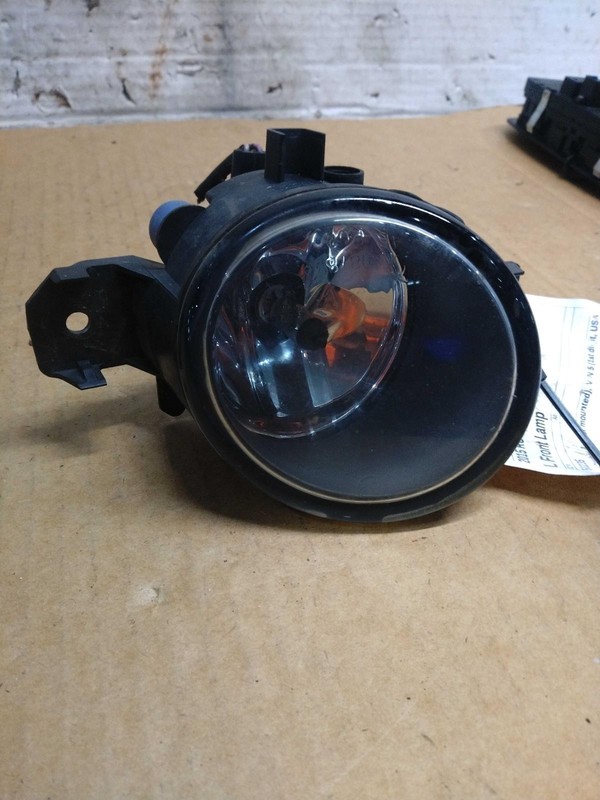 2015 Nissan Rogue Left Fog Light Assembly White OEM 271268 117k Miles