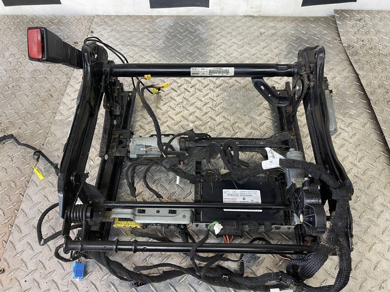 2007-2012 Mercedes Benz W164 GL450 Front Driver Left Seat Track Assembly Oem