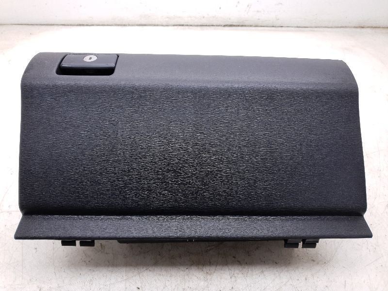05-10 SCION TC INSTRUMENT GLOVE BOX