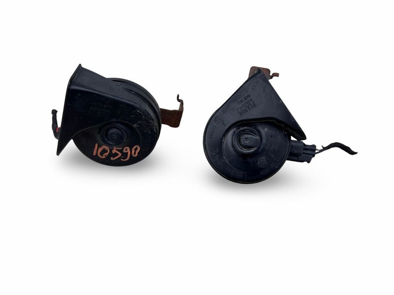2017-2019 Cadillac XT5 Low And High Dual Tone Note Horn Signal Set Of 2