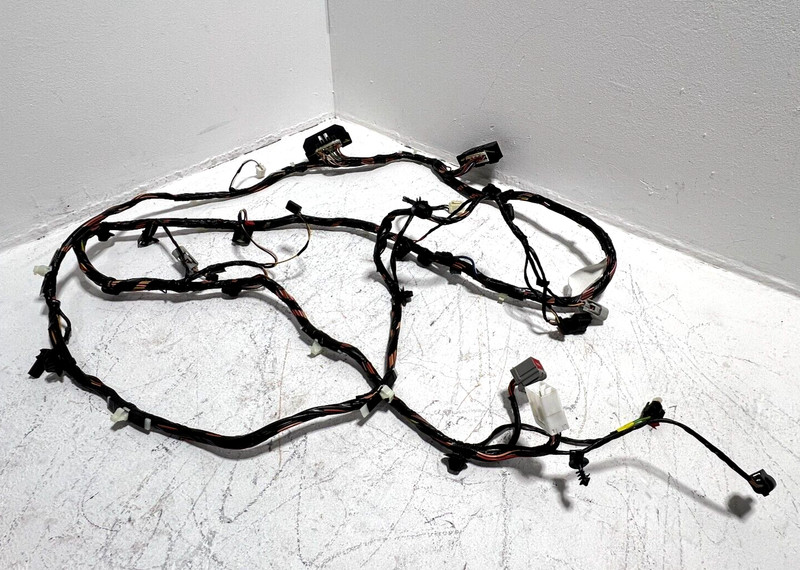 2018 Jeep Grand Cherokee Rear Tailgate Liftgate Wiring Harness OEM
