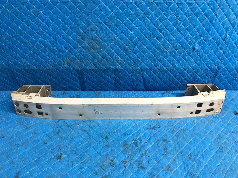 10-15 Lexus IS250C CONVERTIBLE REAR BUMPER IMPACT BAR OEM