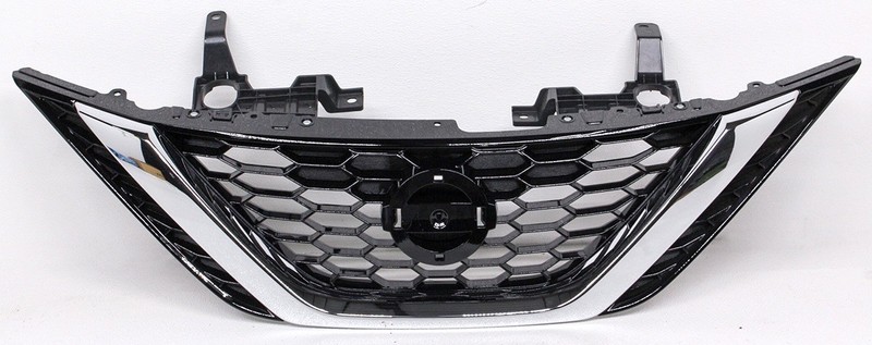 OEM Nissan Sentra Upper Grille 62310-3YU0A Scratches