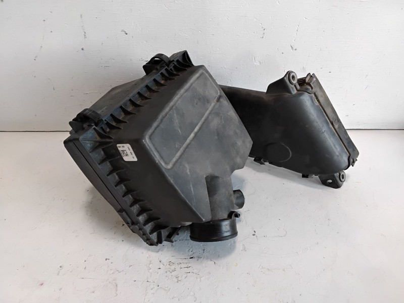 2015-2018 Ford Edge Air Cleaner Intake Box Assembly 2.0L Turbo