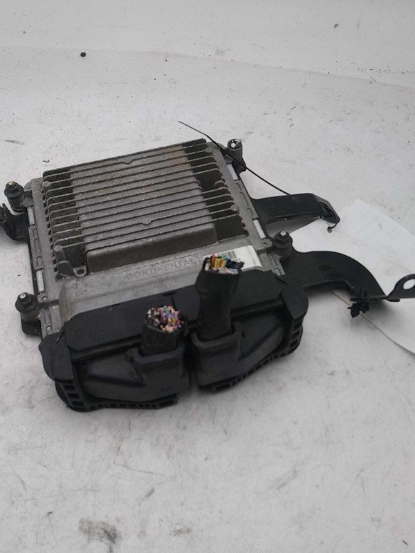 2016 KIA Forte Engine Control Module ECM Black OEM 391032EXA0 72000 Miles
