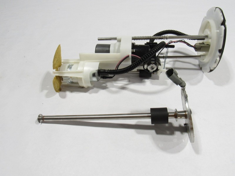 11 12 Fisker Karma 2012 Gas Fuel Pump Level Sender Lever Sending Unit @2