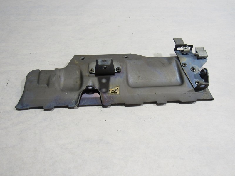 18-20 Mercedes E63 S W213 2018 Front Left Driver Heat Shield Cover Plate |:Y